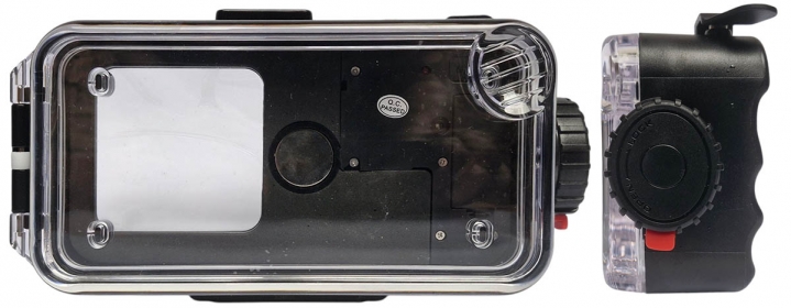 Pouzdro SEA FROGS SF-PH-01 ve dvou detailech těla... Pouzdro SEA FROGS SF-PH-01 ve dvou detailech těla...